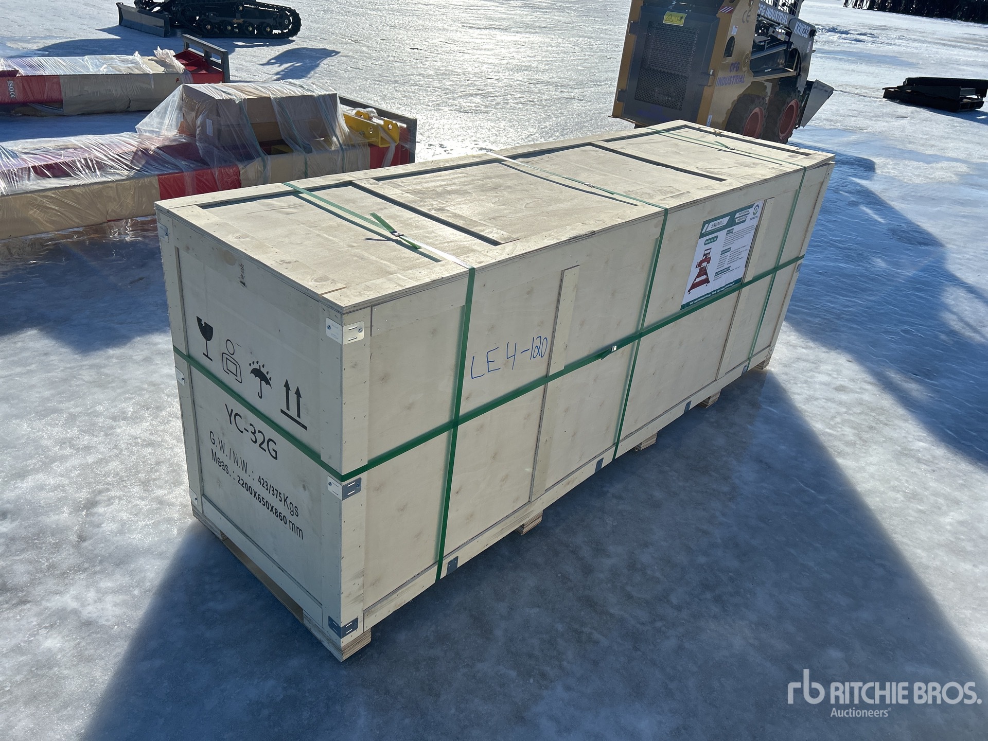 General Appearance with Picture, Right Front Corner