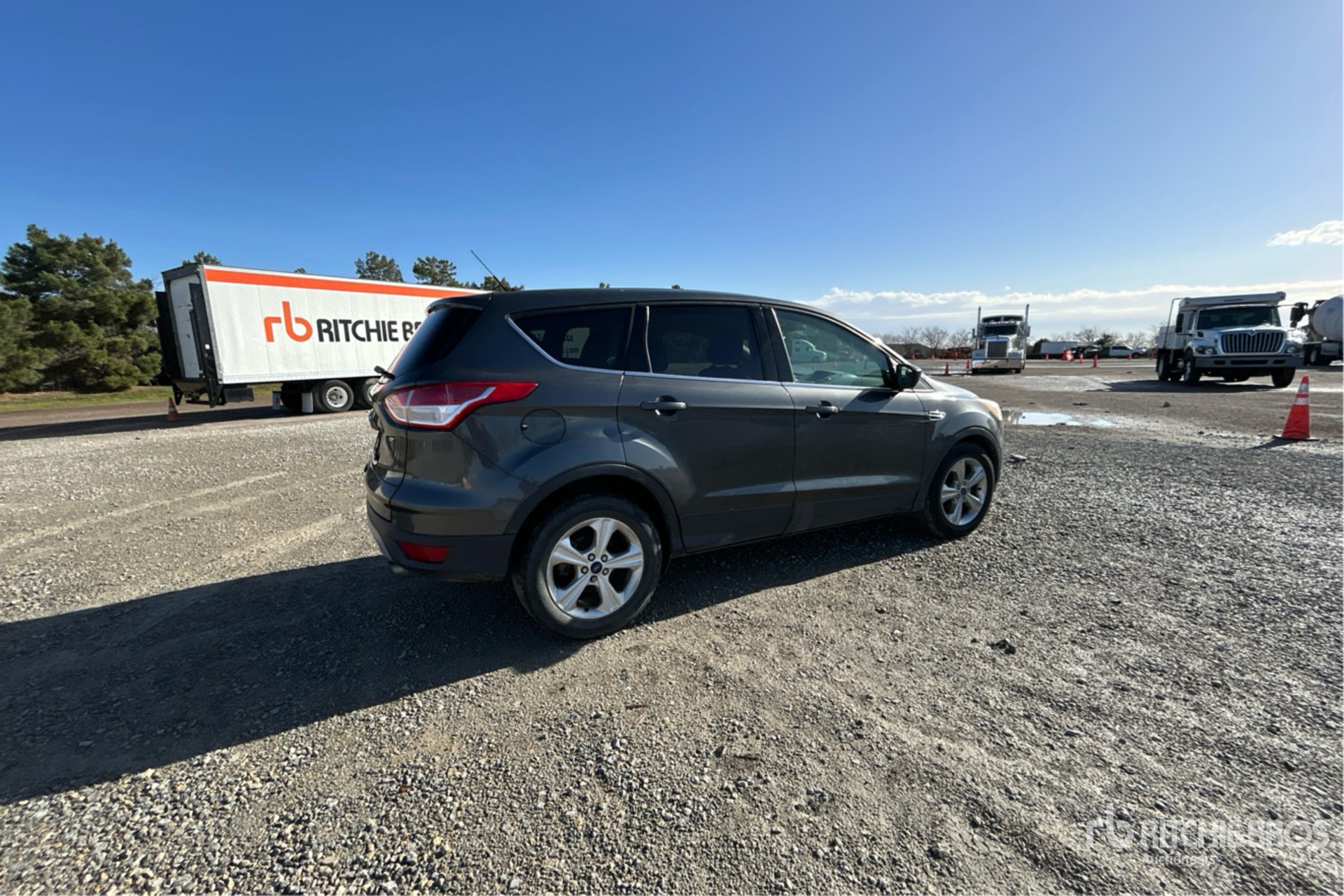 General Appearance with Picture, Right Rear Corner