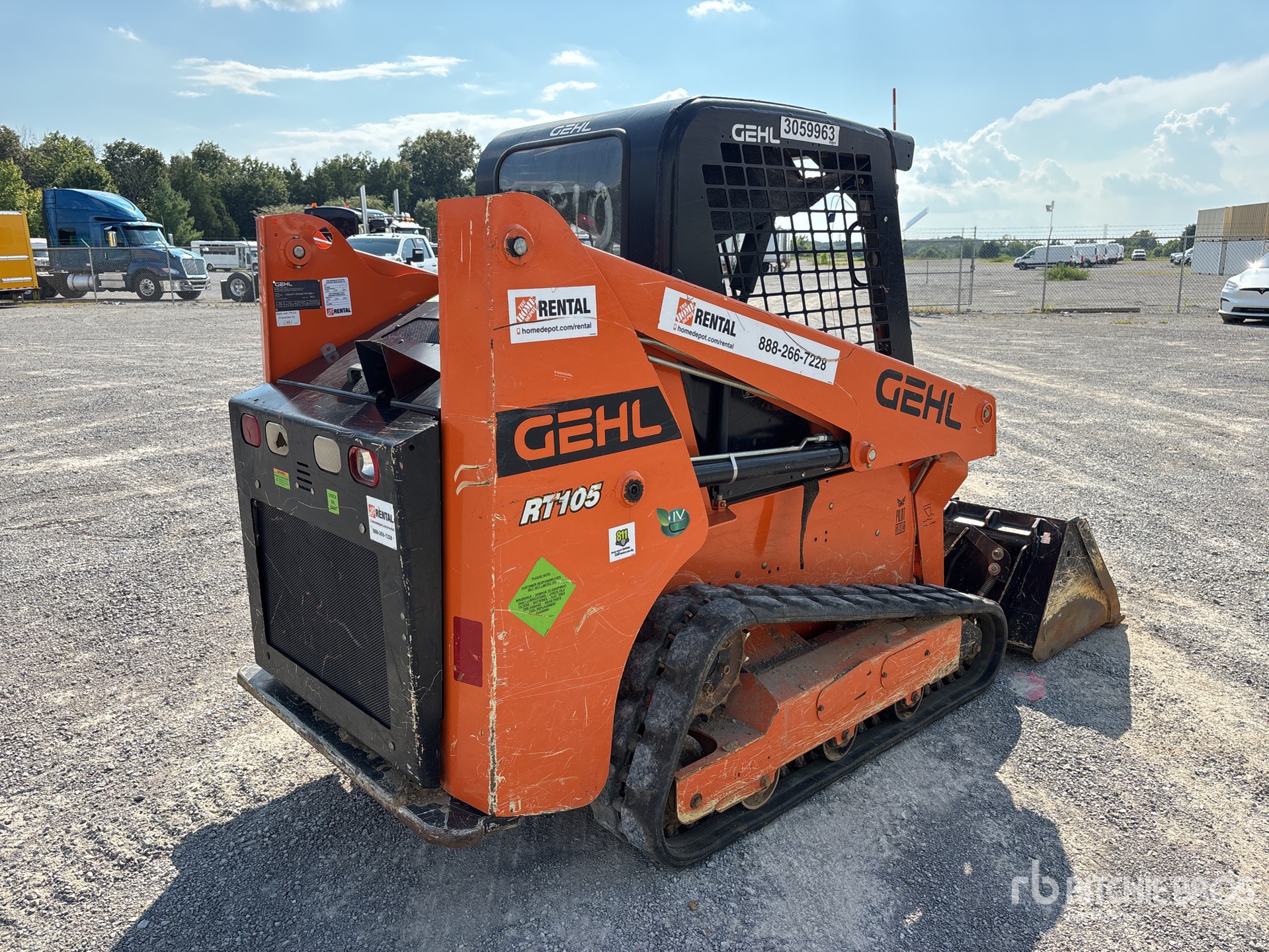 General Appearance with Picture, Right Rear Corner