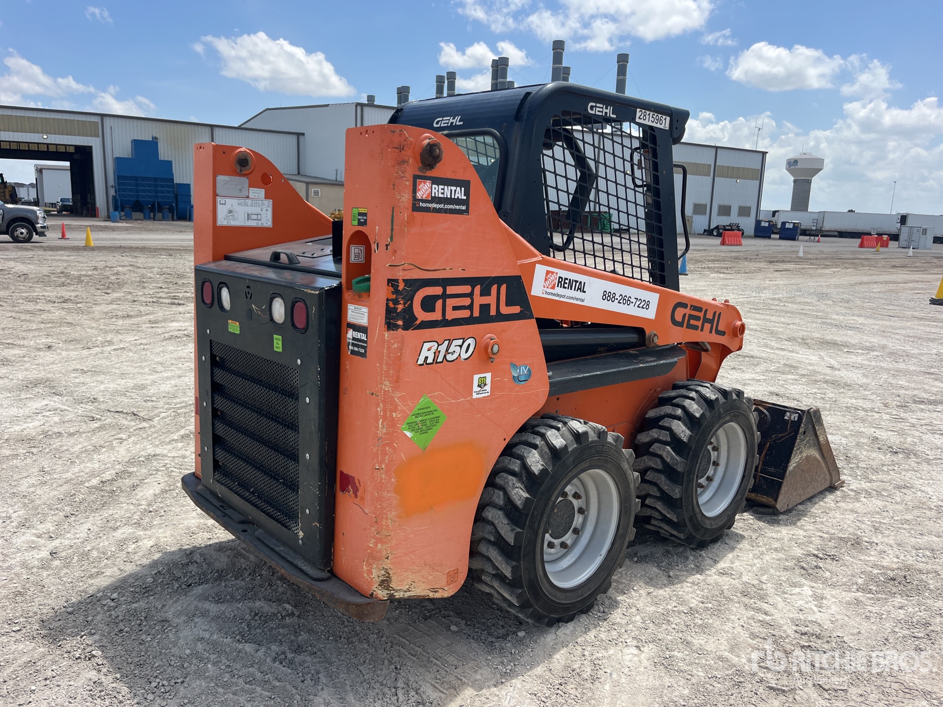 General Appearance with Picture, Right Rear Corner