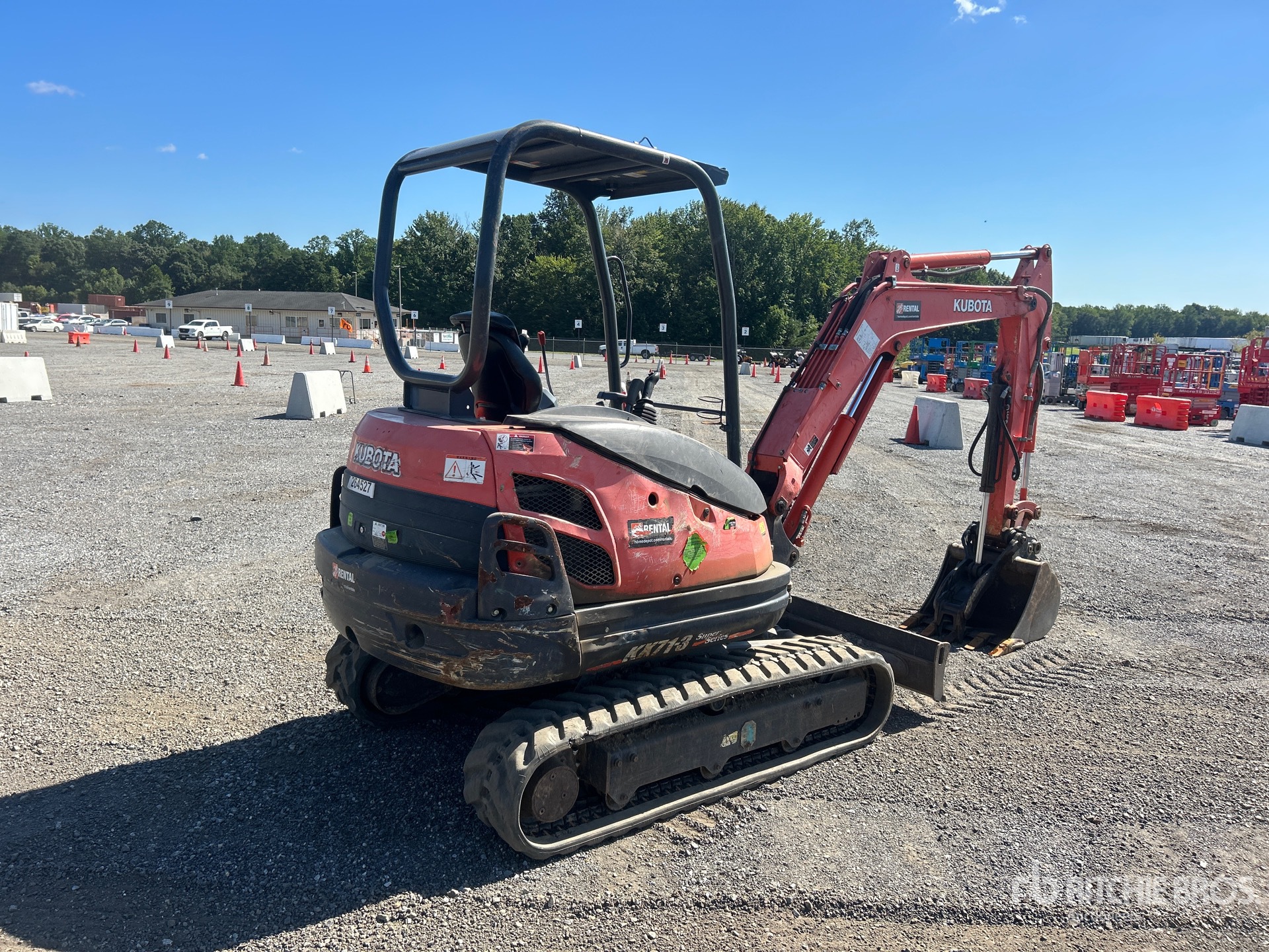 General Appearance with Picture, Right Rear Corner