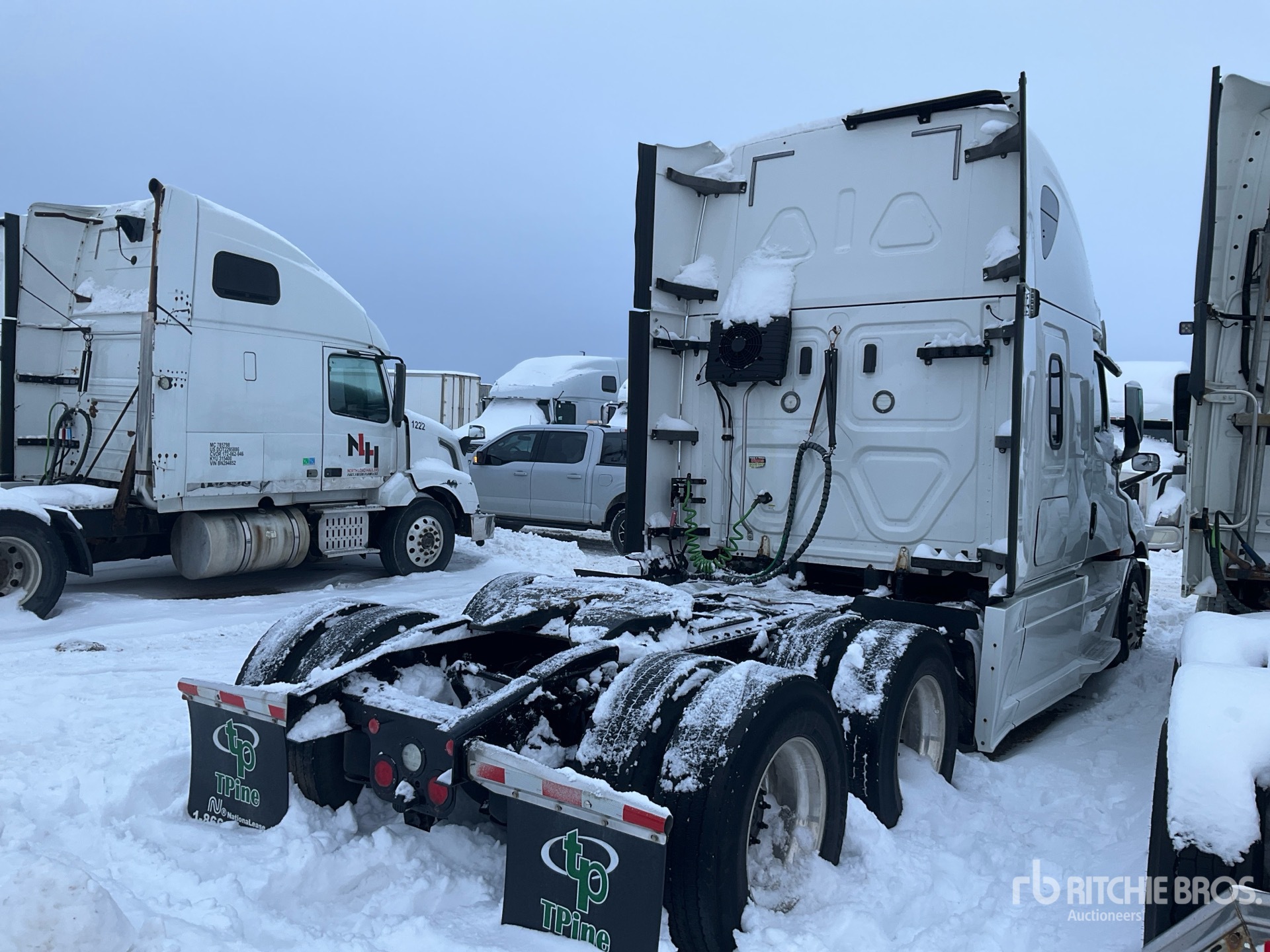 General Appearance with Imagen: esquina trasera derecha