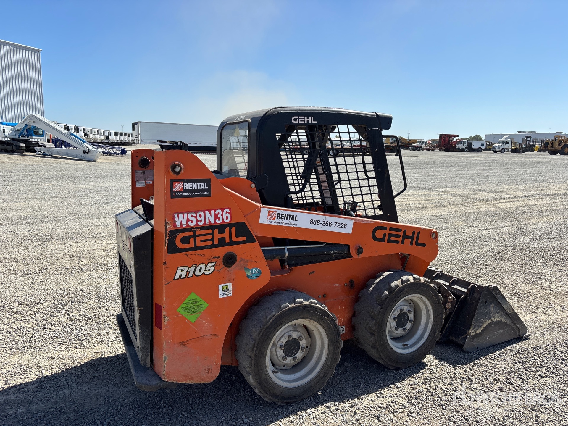 General Appearance with Picture, Right Rear Corner