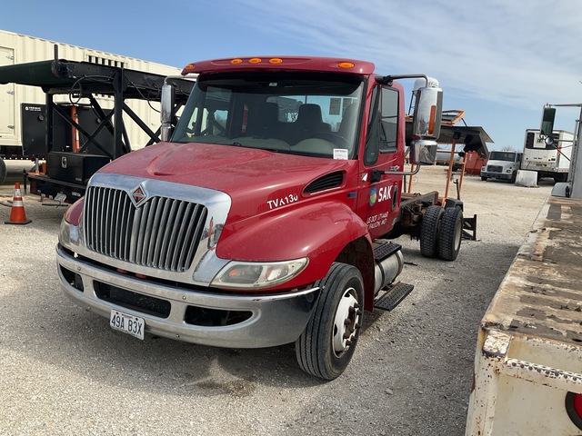 2013 International 4300 4x2 Cab and Chassis (Inoperable)