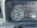 LL054328 - 2020 International LT625: Oil Pressure