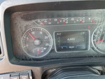 LN165744 - 2020 International LT625: Oil Pressure