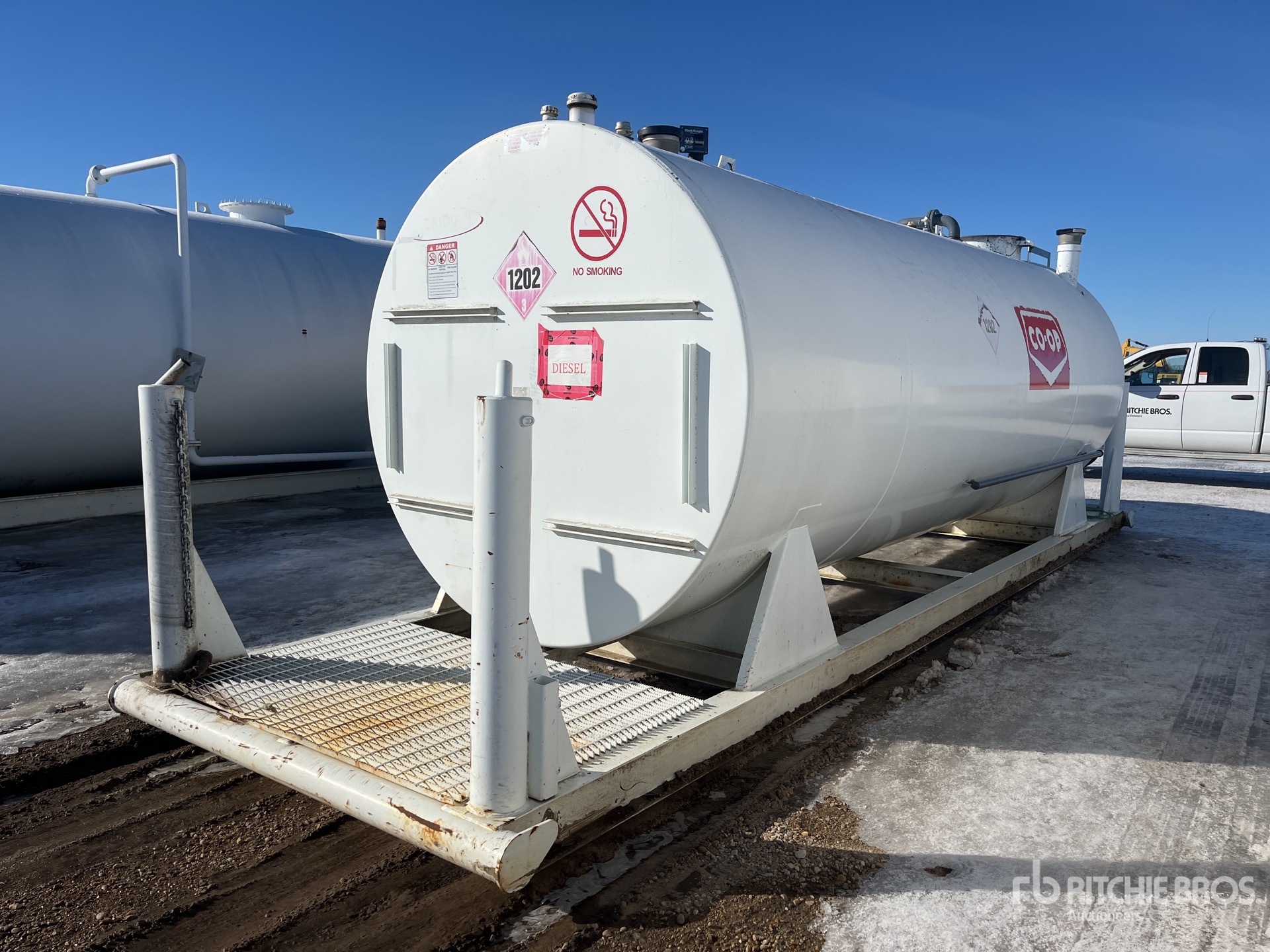 2012 24890 L Skid Mounted Fuel Tank | Ritchie Bros. Auctioneers