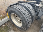 NN160595 - 2022 International LT625: Right Rear Drive Tires