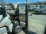 LN326015 - 2020 International LT625: Mirrors