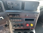 LN326015 - 2020 International LT625: Dash Components