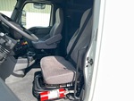 NN432659 - 2022 International LT625: Seats/Armrests