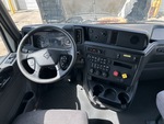 NN432659 - 2022 International LT625: Dash Components