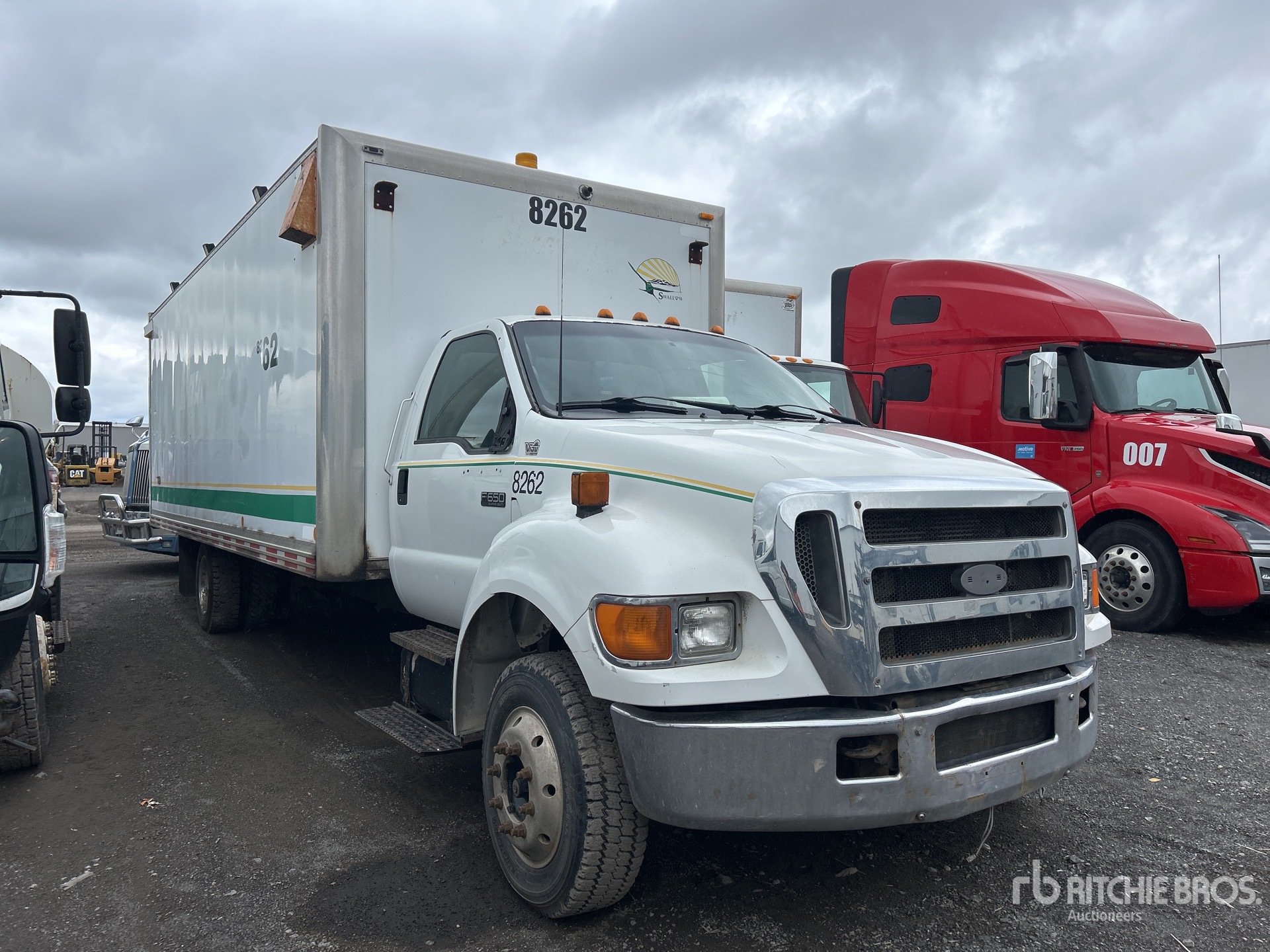 General Appearance with Picture, Right Front Corner