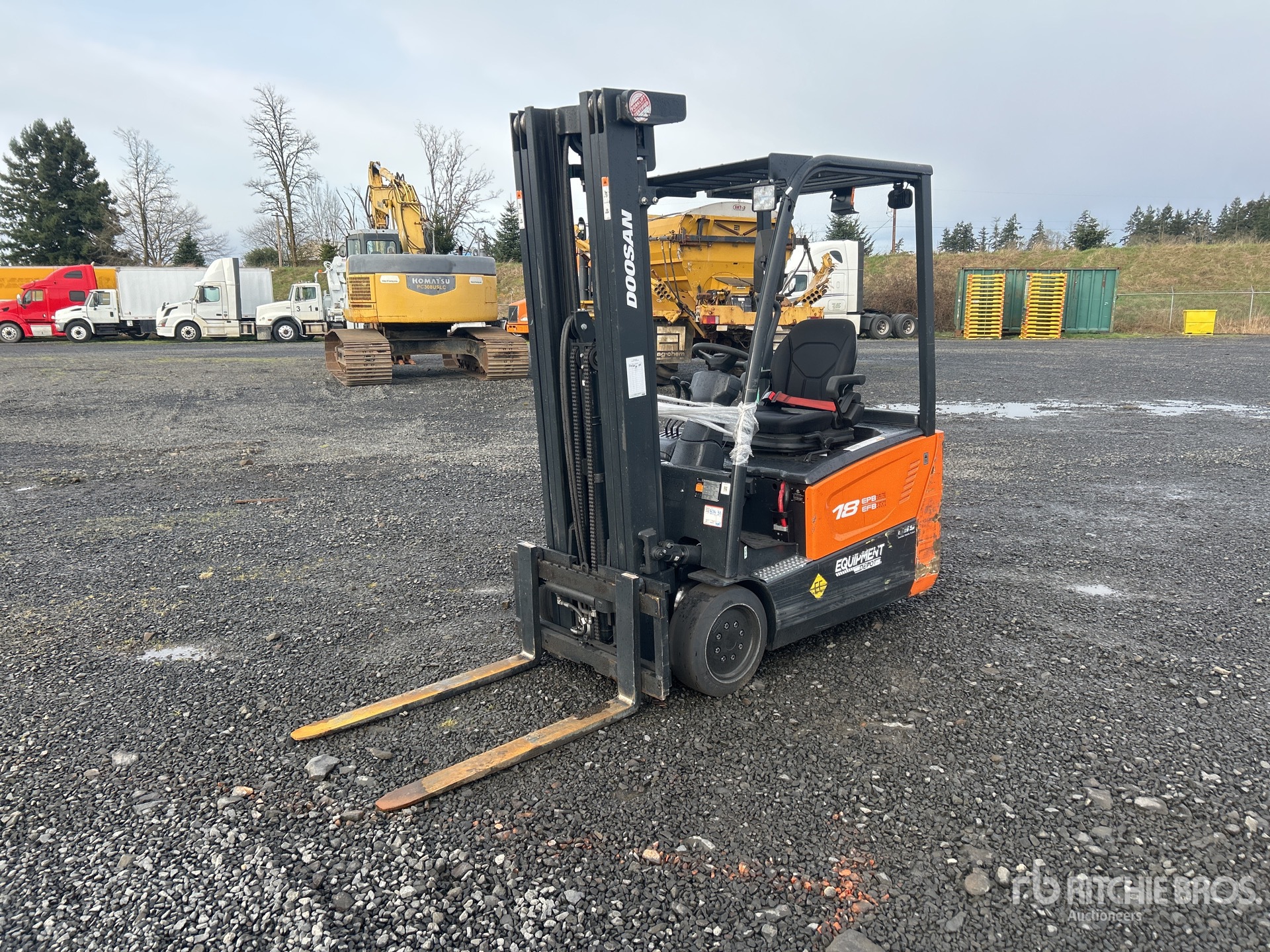 MONTACARGAS ELéCTRICO DOOSAN B18T7PLUS