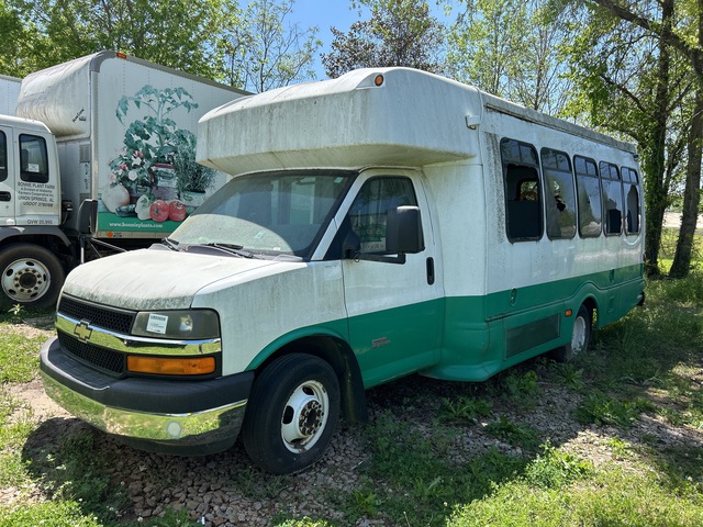 2012 Chevrolet Express G4500 14 Passenger Van 2012 Chevrolet Express G4500 14 Passenger Van