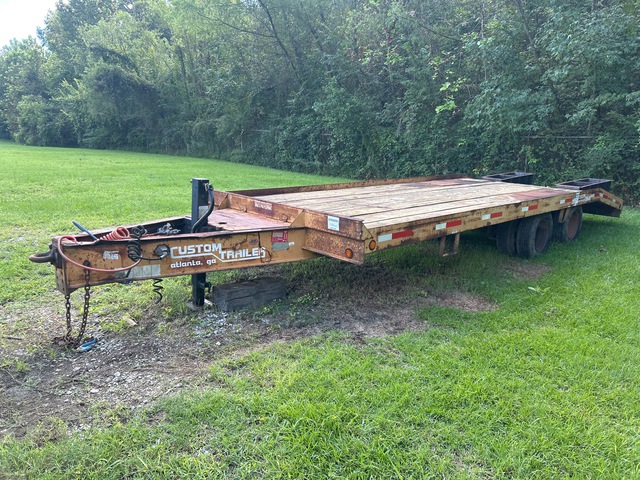 1998 Custom 10T242ADLP 40000 lb 24 ft T/A Equipment Trailer