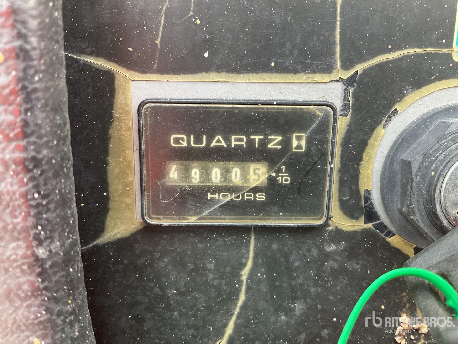 General Appearance with Hour Meter / Odometer