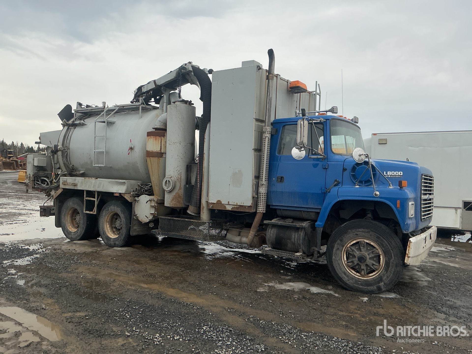 General Appearance with Featured Photo