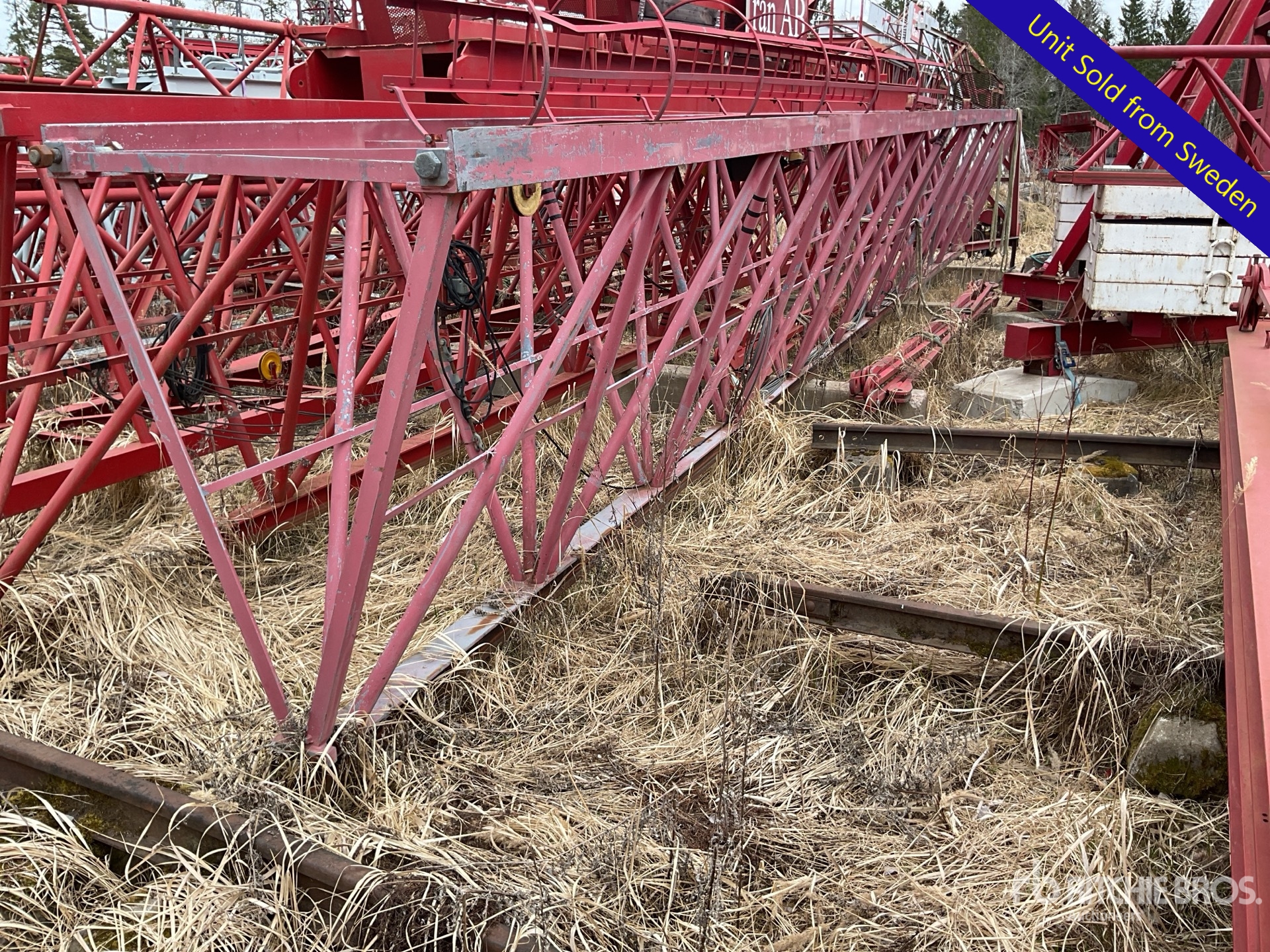 General Appearance with Featured Photo