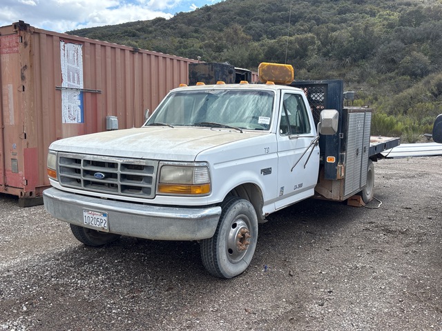 1997 Ford F-350 XL 4x2 Flatbed Truck 1997 Ford F-350 XL 4x2 Flatbed Truck