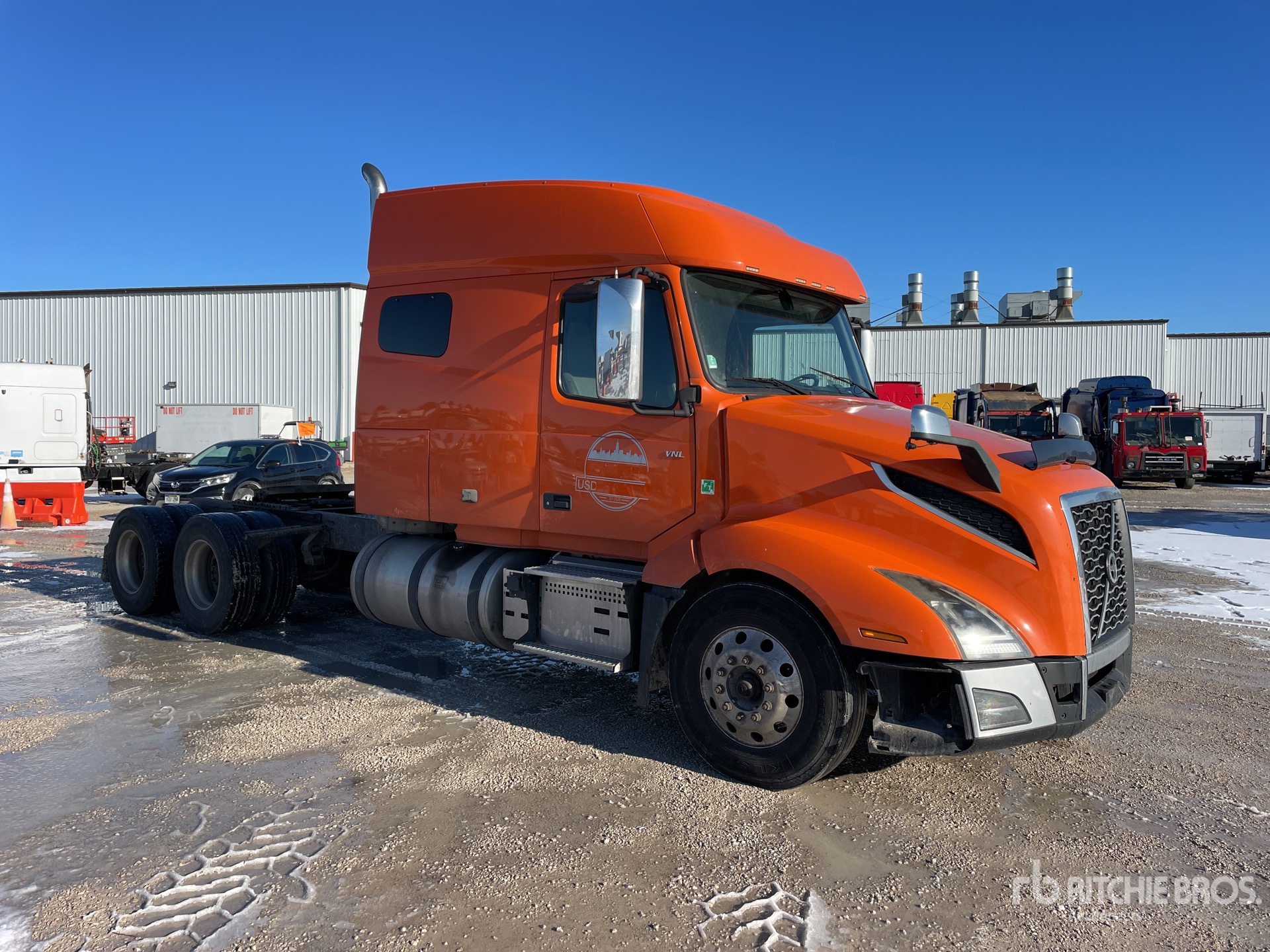 General Appearance with Picture, Right Front Corner