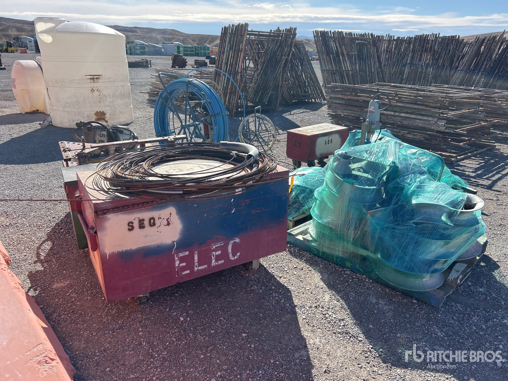 General Appearance with Foto, angolo anteriore destro