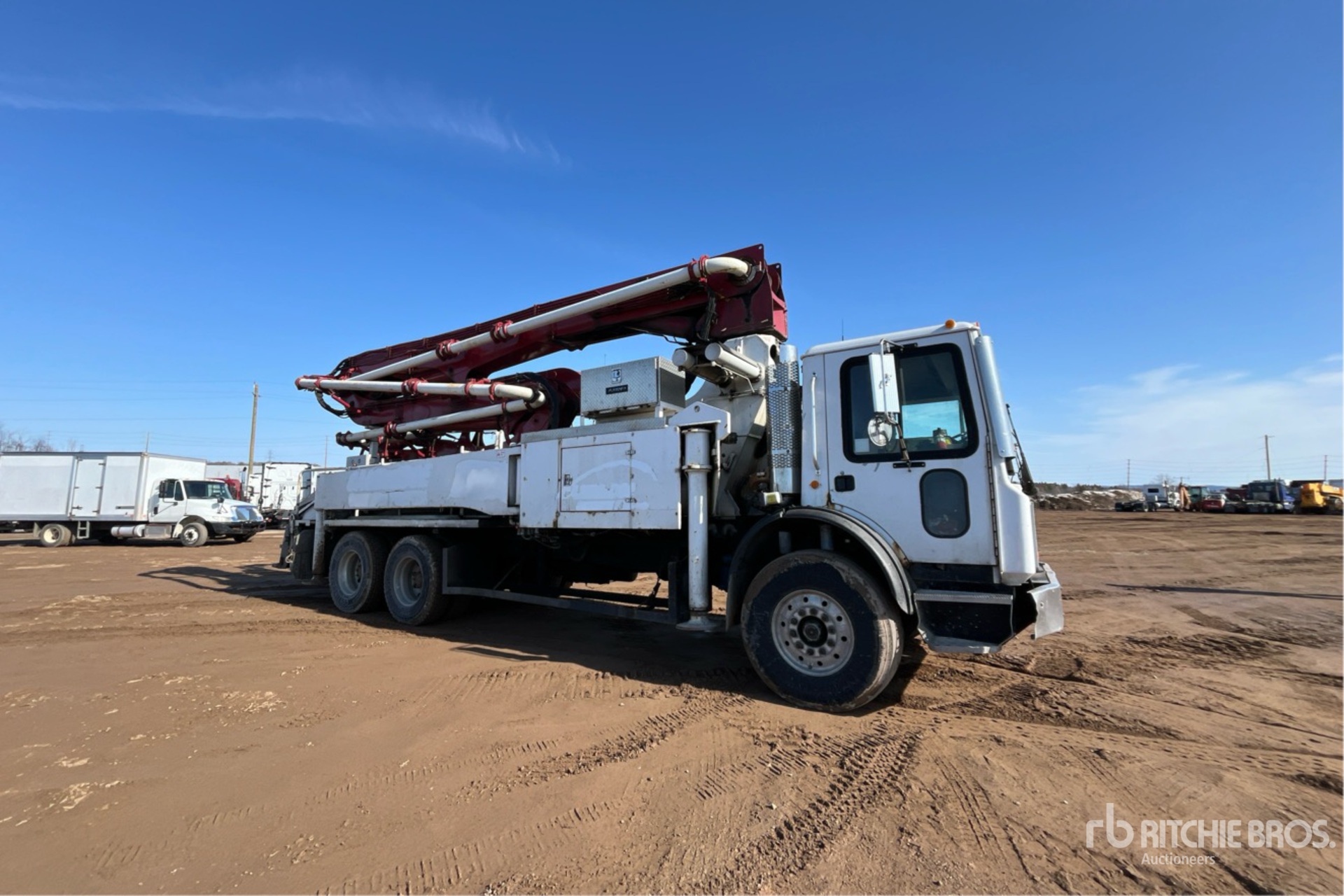 General Appearance with Foto, angolo anteriore destro