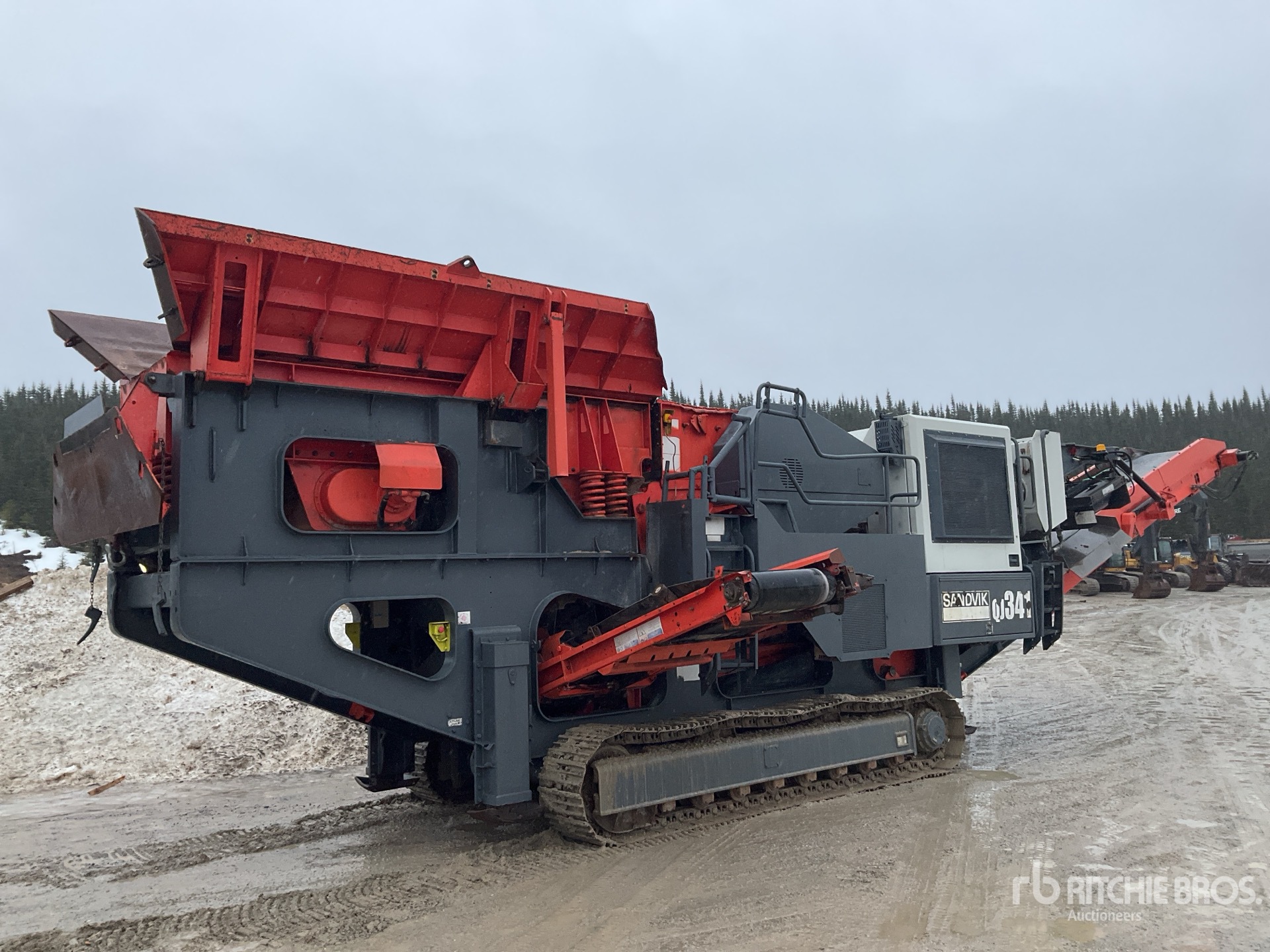 General Appearance with Featured Photo