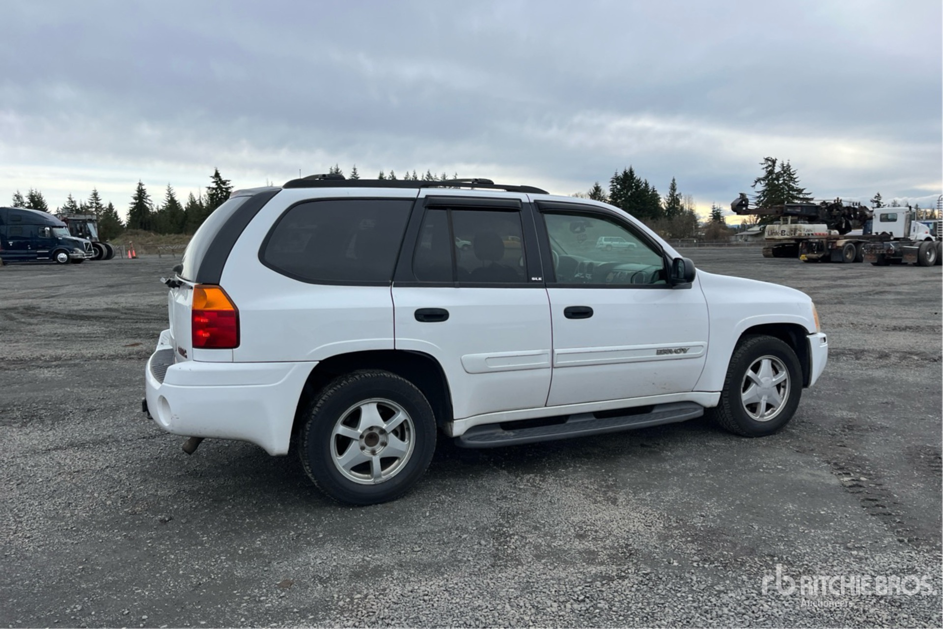 General Appearance with Picture, Right Rear Corner