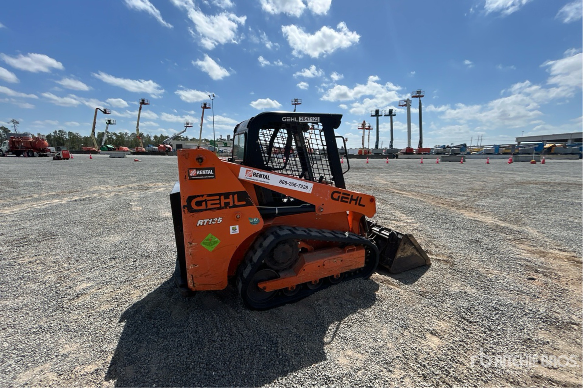 General Appearance with Picture, Right Rear Corner