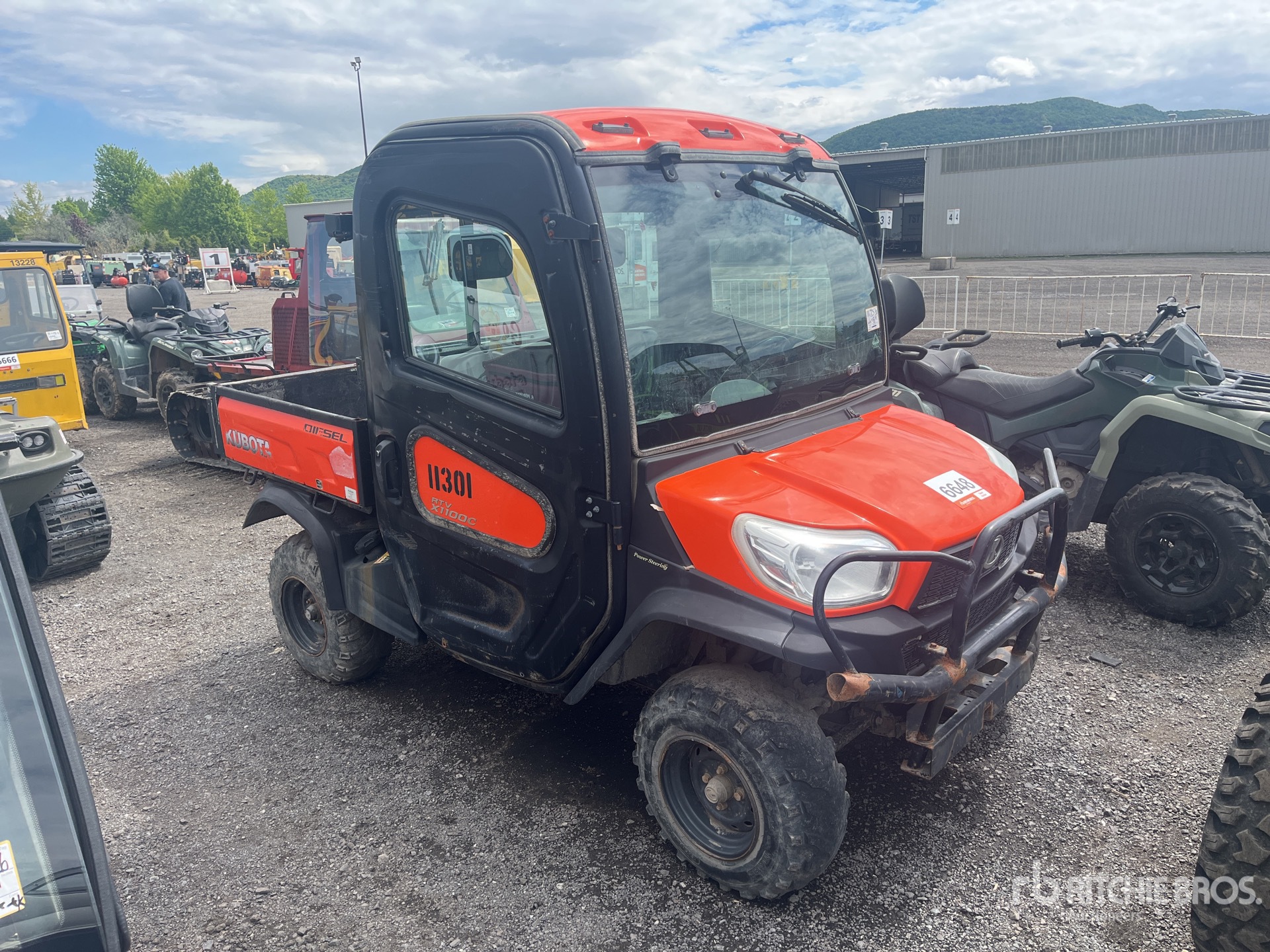 General Appearance with Picture, Right Front Corner