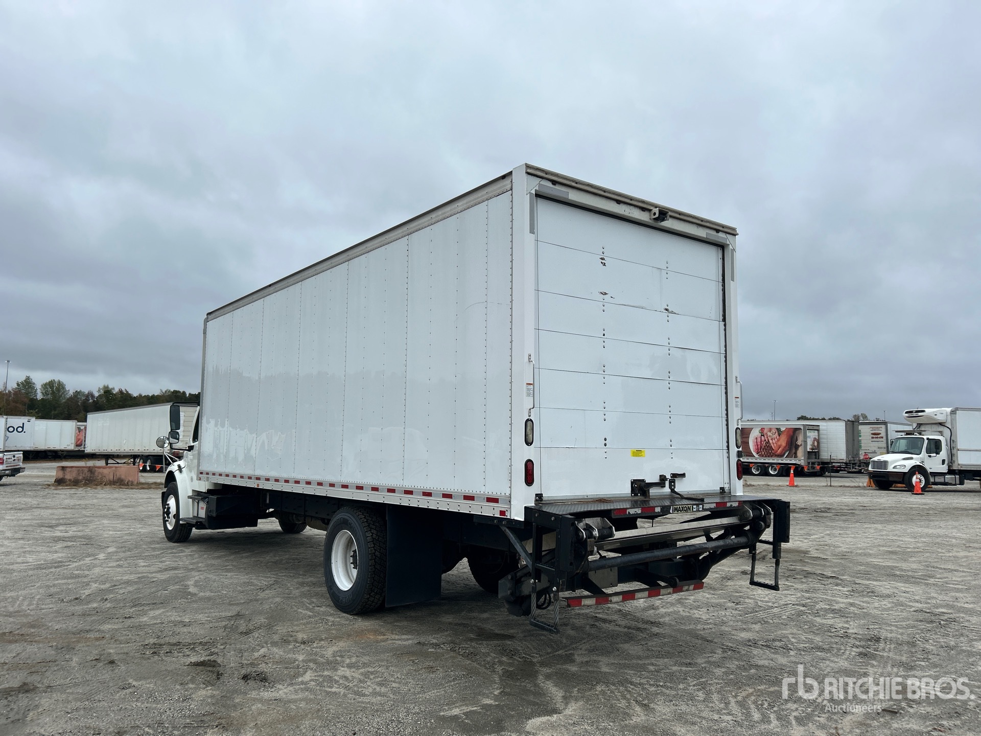 Aspect général with Image, coin arrière gauche