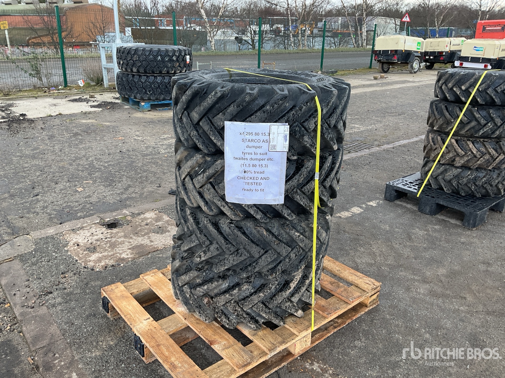 General Appearance with Image, coin avant gauche