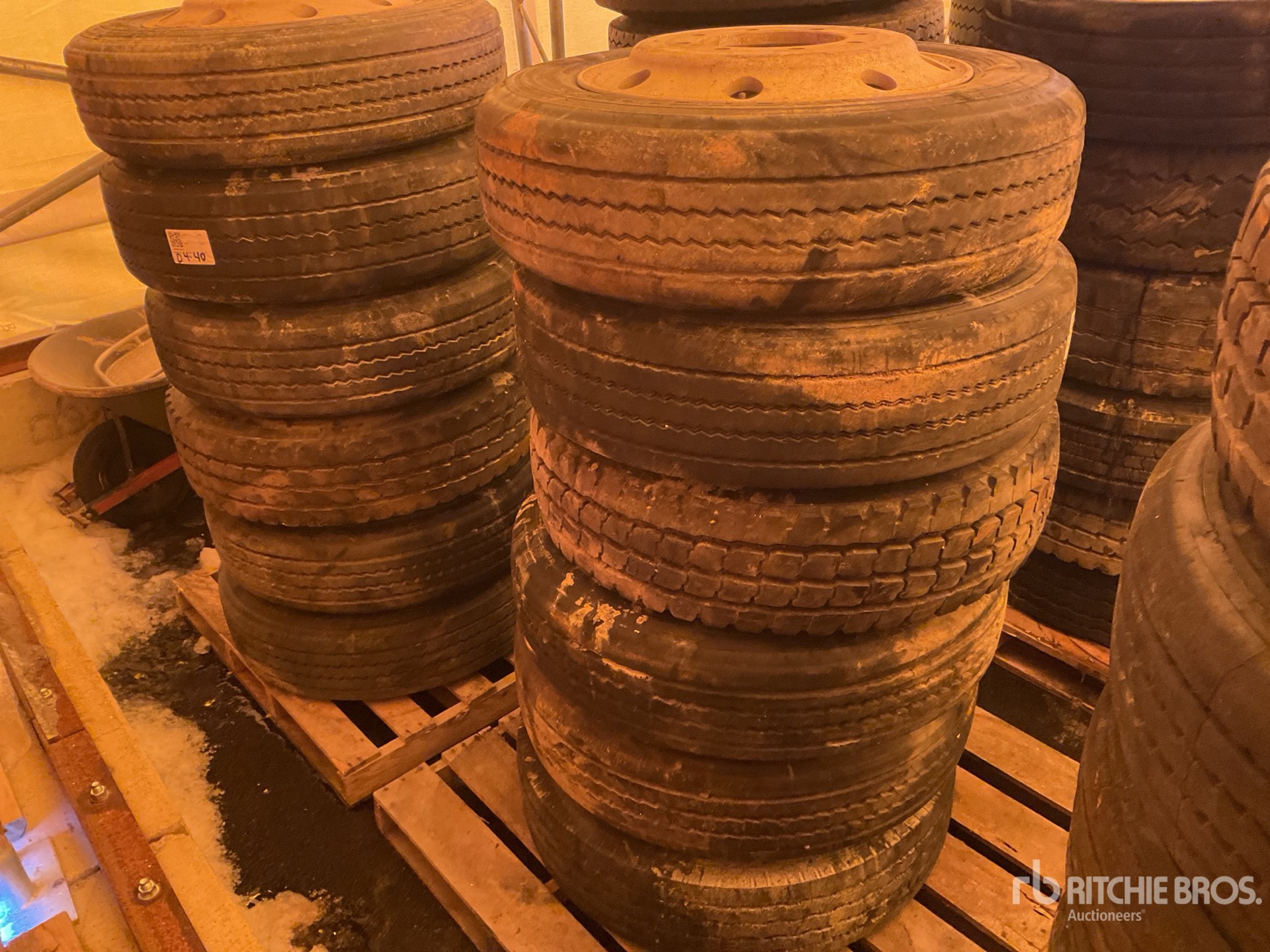 General Appearance with Image, coin avant droit