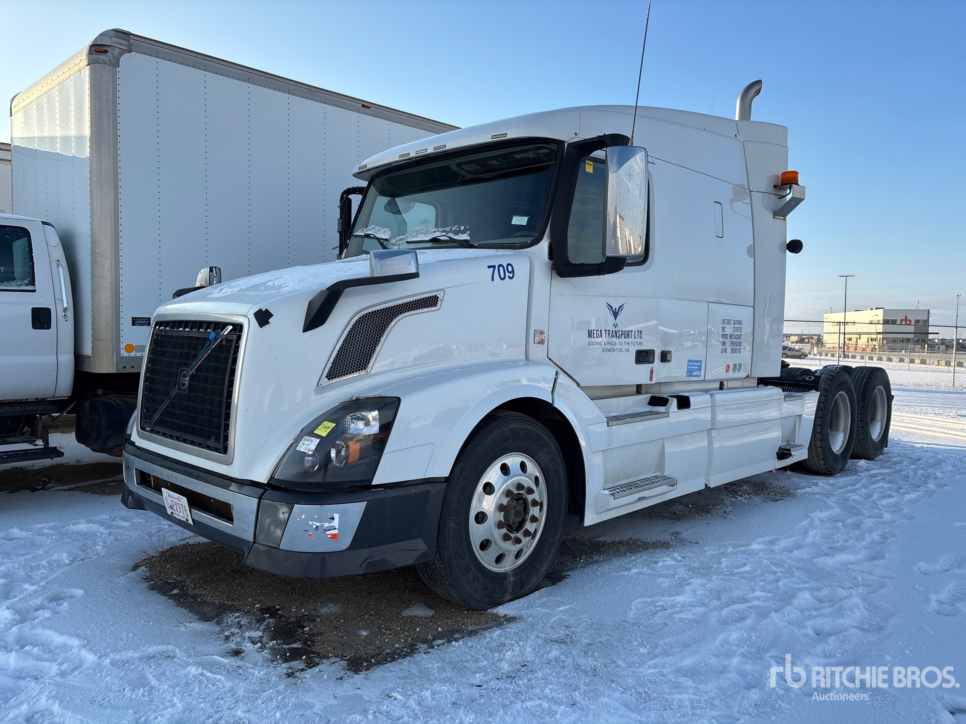 Aspect général with Image, coin avant gauche