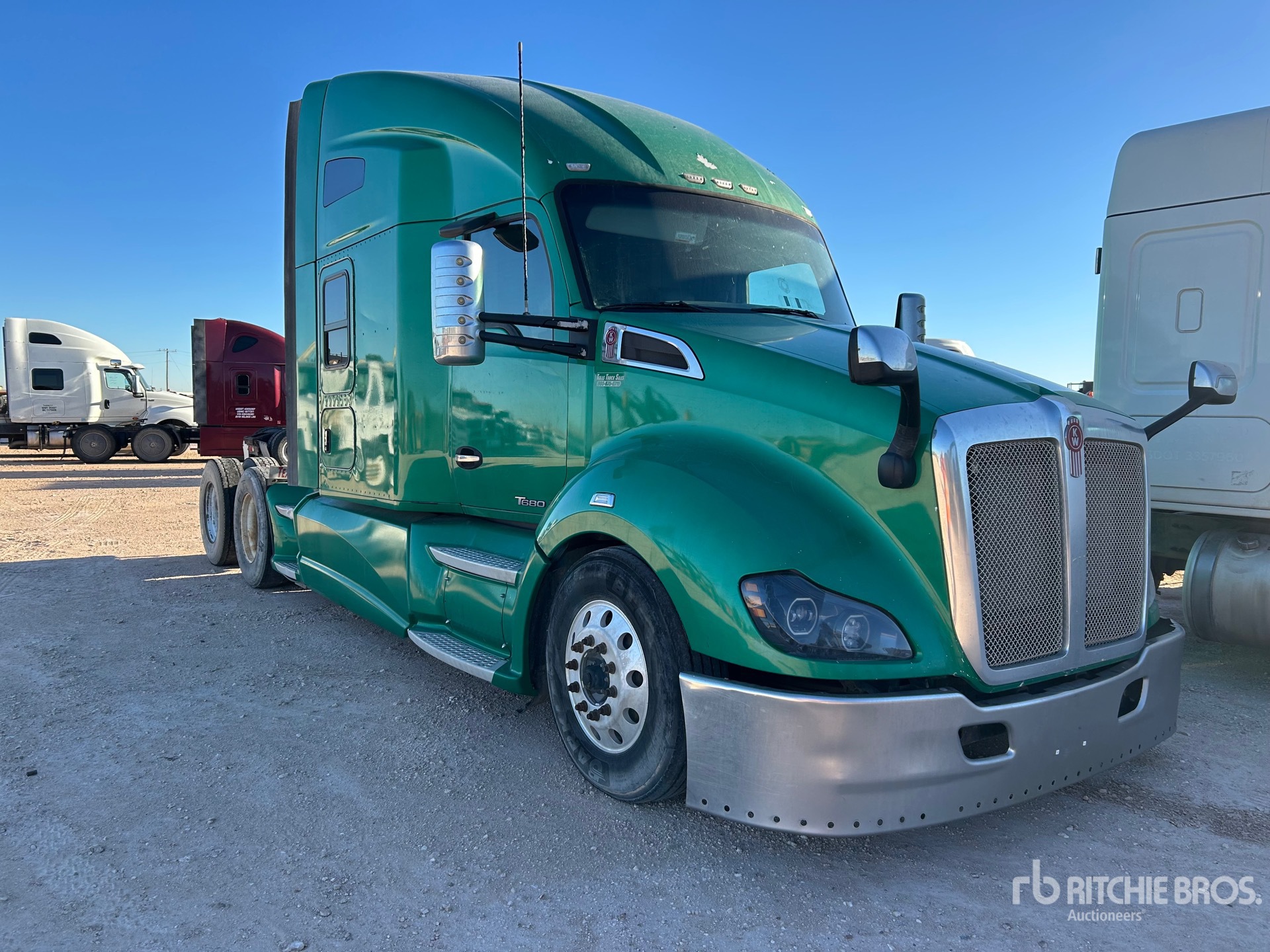 General Appearance with Picture, Right Front Corner