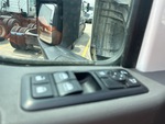 NN027404 - 2022 International LT625: Window Controls
