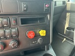 NN027404 - 2022 International LT625: Brake Control