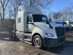 NN399371 - 2022 International LT625: Picture, Right Front Corner