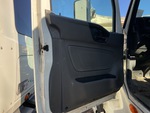 LN564074 - 2020 International LT625: Cab Doors