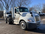 LN564074 - 2020 International LT625: Picture, Right Front Corner
