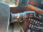 NN617287 - 2022 International LT625: Gear Selector