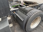 NN408560 - 2022 International LT625: Mud Flaps