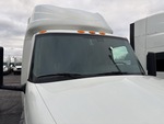 NN408560 - 2022 International LT625: Glass