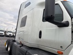 NN408560 - 2022 International LT625: Truck Paint and Body Damage