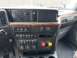 NN408560 - 2022 International LT625: Dash Components
