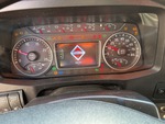 NN235845 - 2022 International LT625: Warning Lights