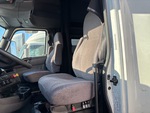 NN235845 - 2022 International LT625: Seats/Armrests