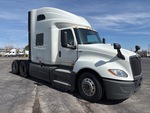 NN433572 - 2022 International LT625: Picture, Right Front Corner