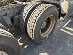 NN433572 - 2022 International LT625: Right Front Drive Tires